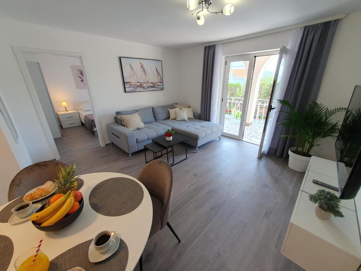 Apartment Zvjezdana Trogir Exterior foto